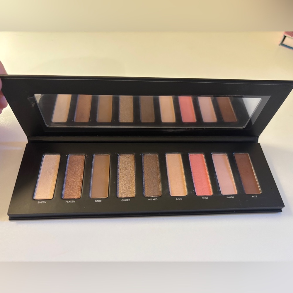 Studio Makeup 9 color palette (new)